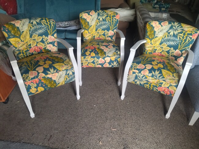 casual chair upholstery